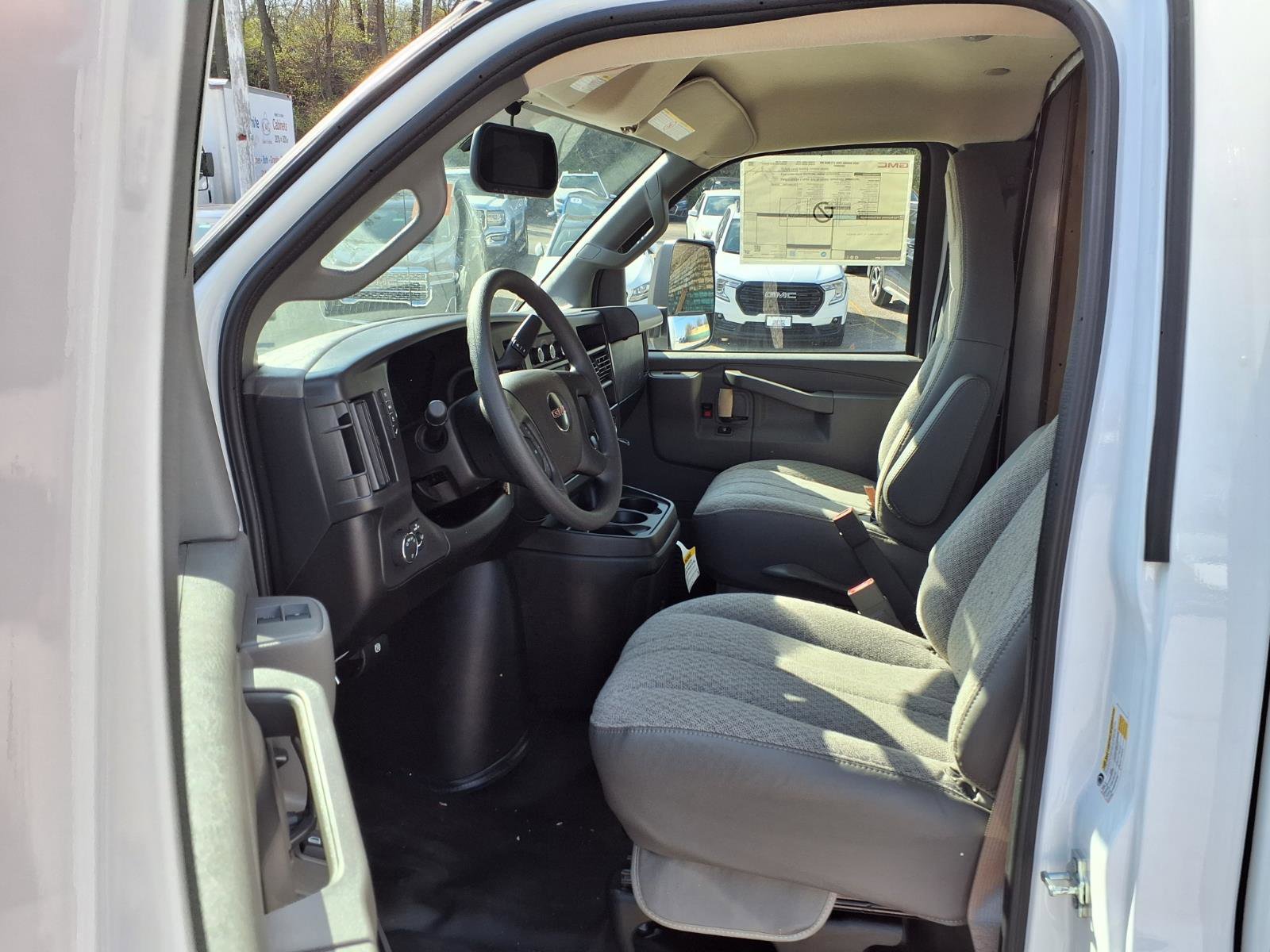 New 2026 GMC Savana 4500 w/ Power Convenience Package RWD image 18