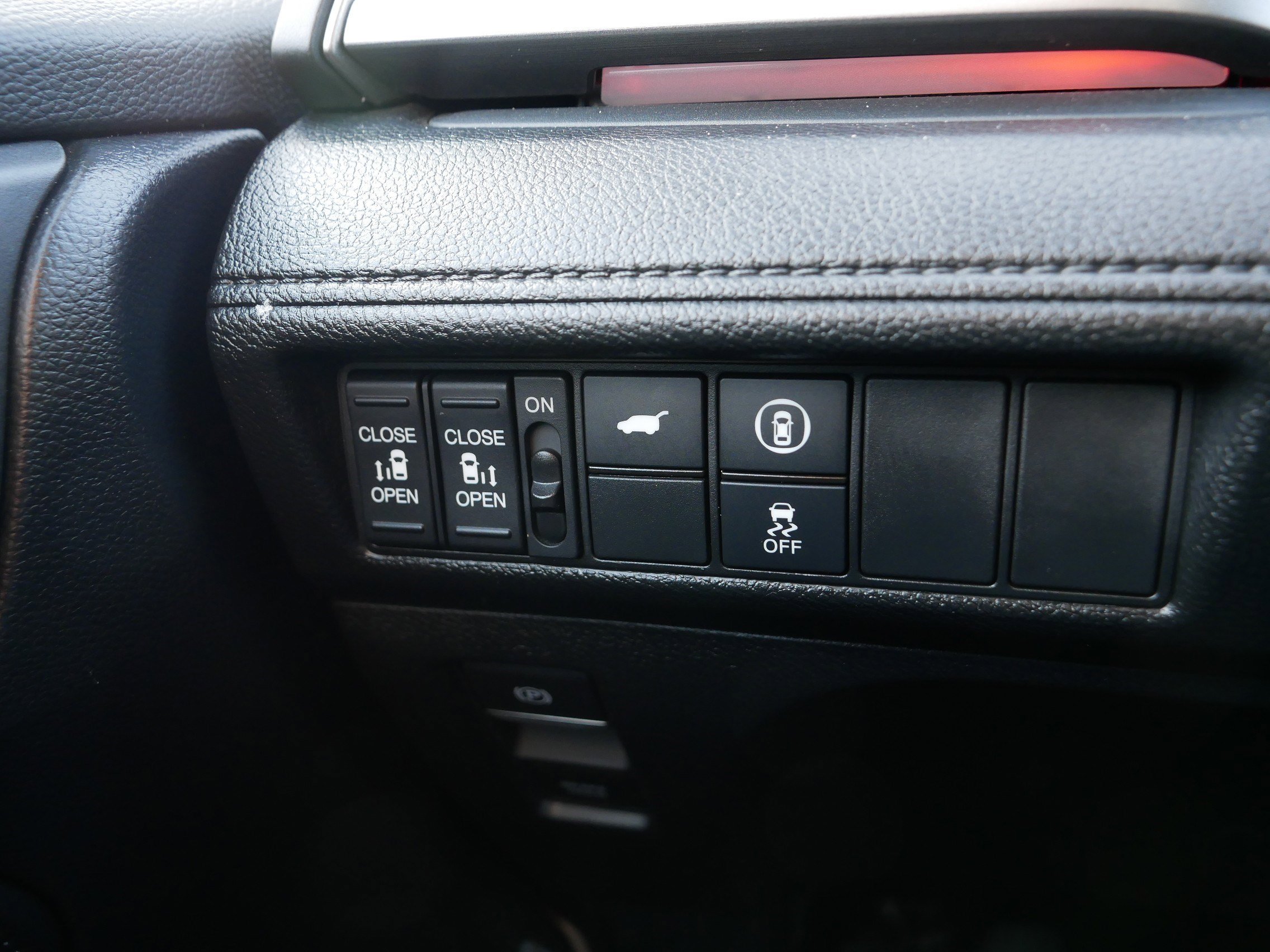 Used 2024 Honda Odyssey Sport image 26