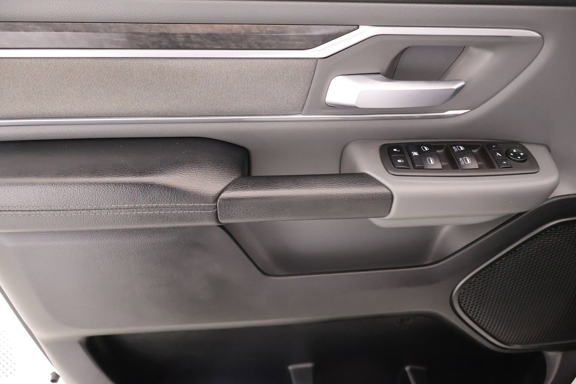 Used 2021 RAM 1500 Big Horn AWD/4WD image 15