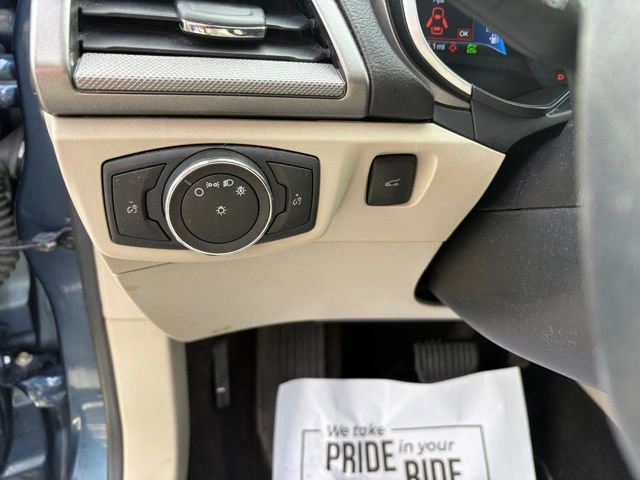 Used 2019 Ford Fusion SE image 17