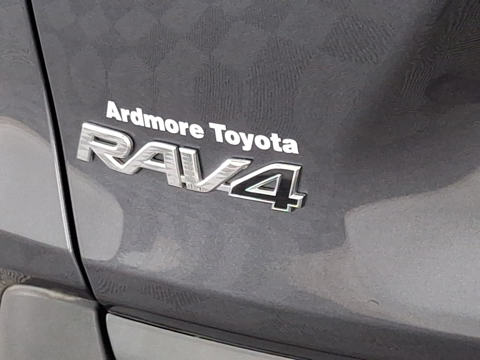 Certified 2020 Toyota RAV4 XLE w/ Convenience Package AWD/4WD image 23