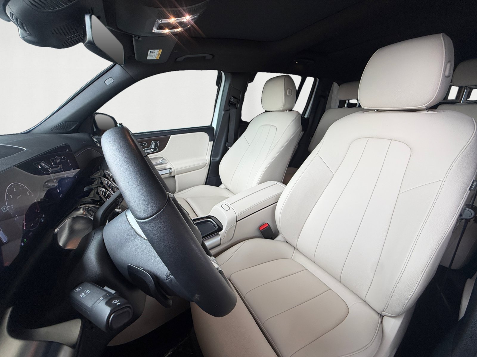 Used 2026 Mercedes-Benz GLB 250 image 10