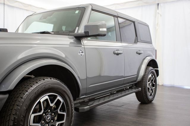 Used 2024 Ford Bronco Outer Banks AWD/4WD image 35