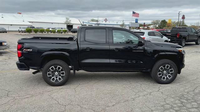Used 2023 Chevrolet Colorado Z71 w/ Z71 Convenience Package 2 AWD/4WD image 9