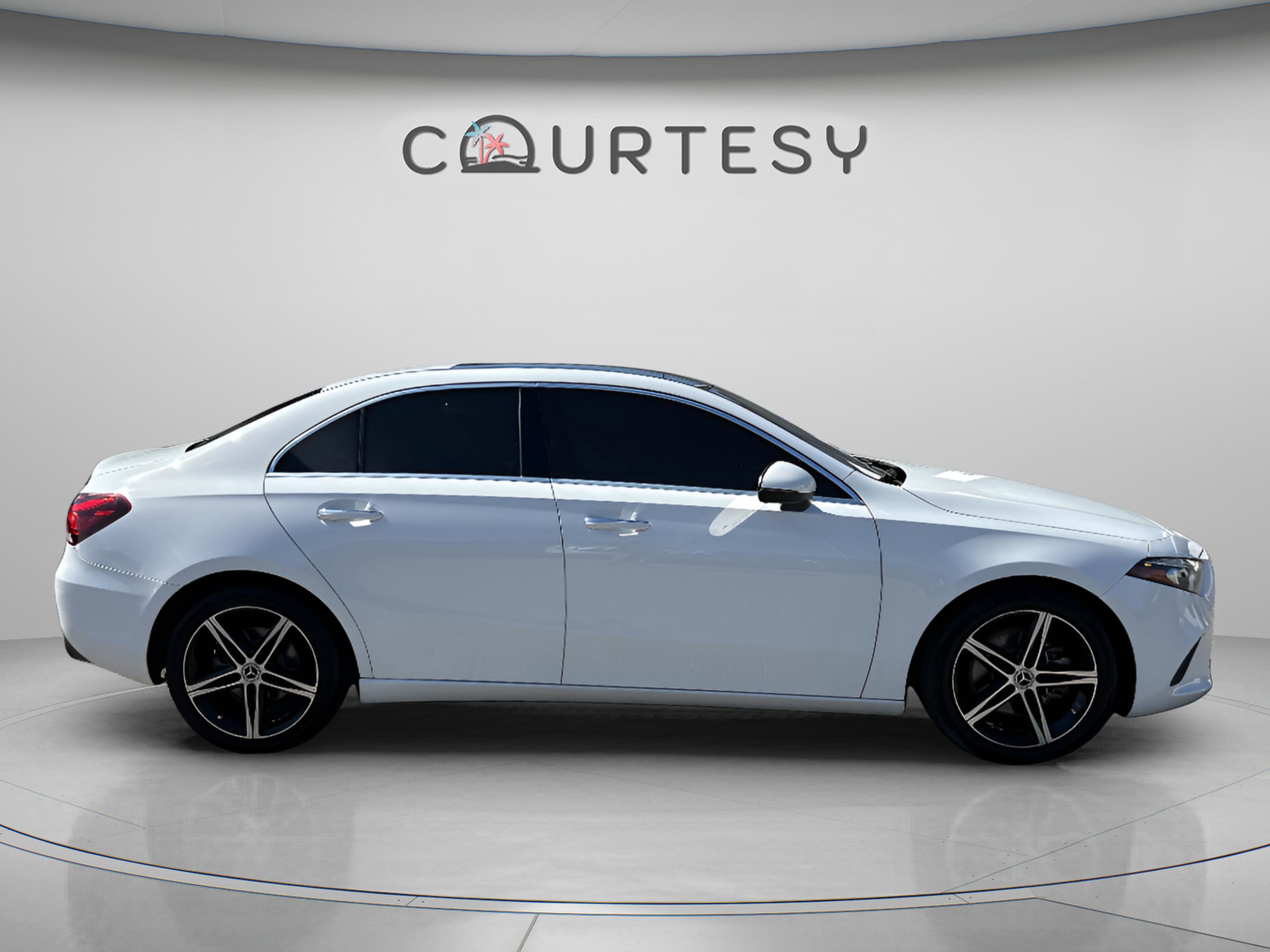Used 2022 Mercedes-Benz A 220 image 8