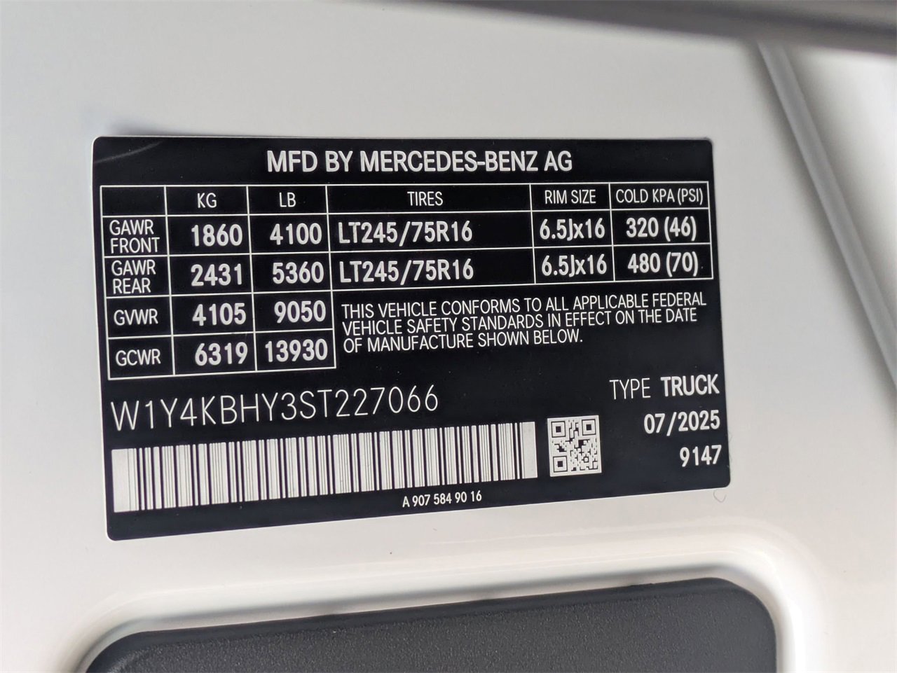 New 2025 Mercedes-Benz Sprinter 2500 image 16