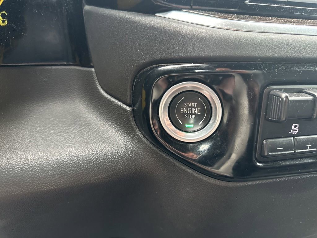 Used 2024 GMC Sierra 3500 SLE w/ SLE Convenience Package image 25