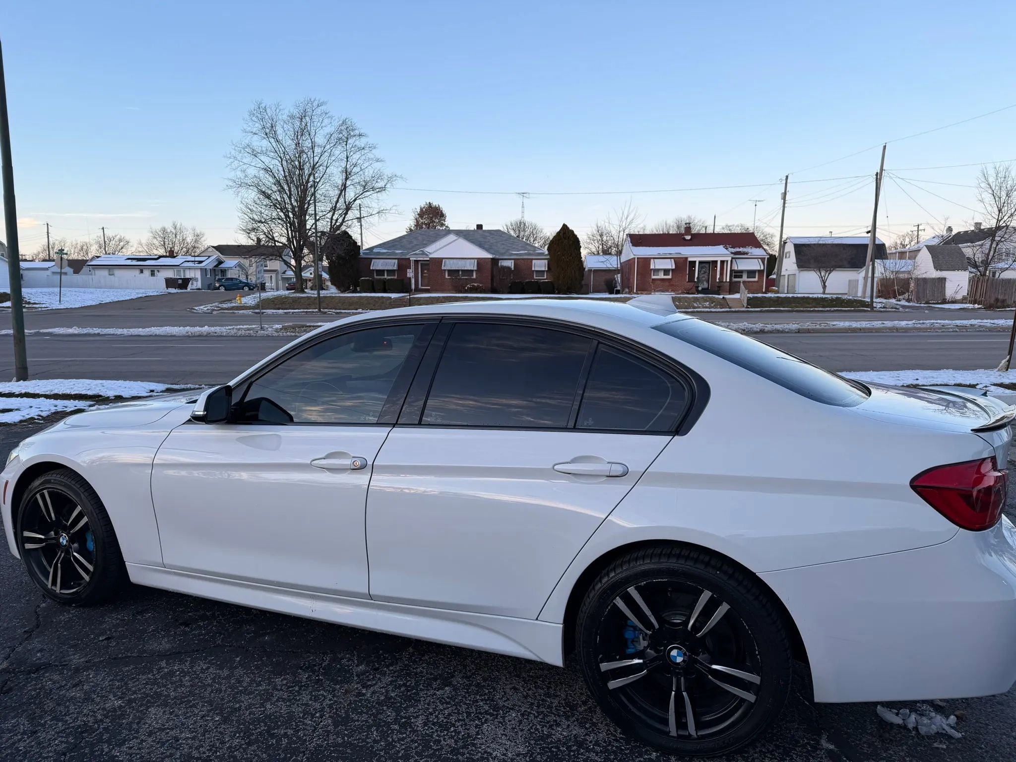 Used 2018 BMW 340i xDrive 340i xDrive Sedan 4D w/ Premium Package image 5