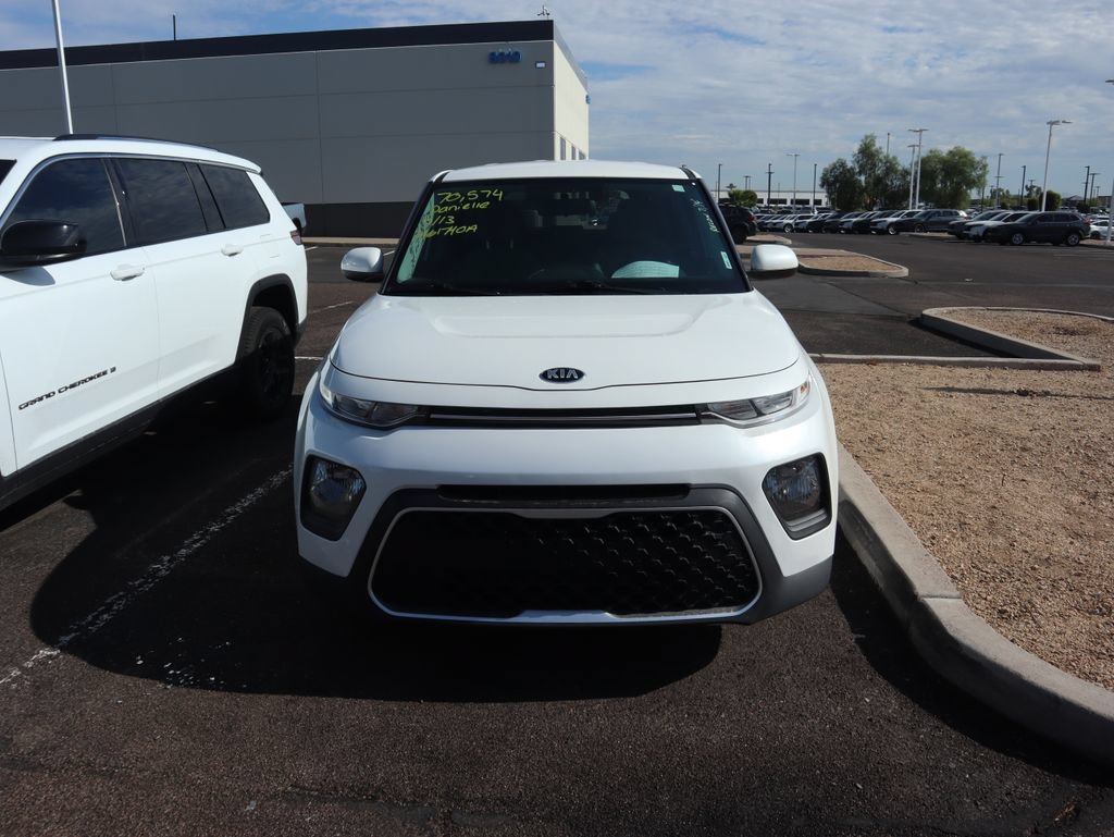 Used 2020 Kia Soul LX FWD image 2