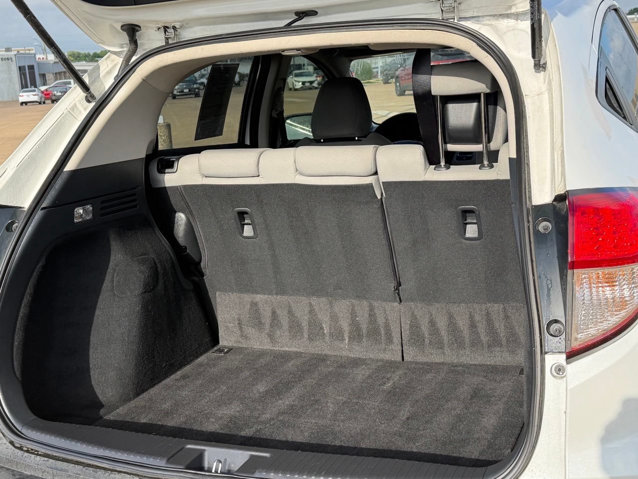 Used 2019 Honda HR-V EX image 38