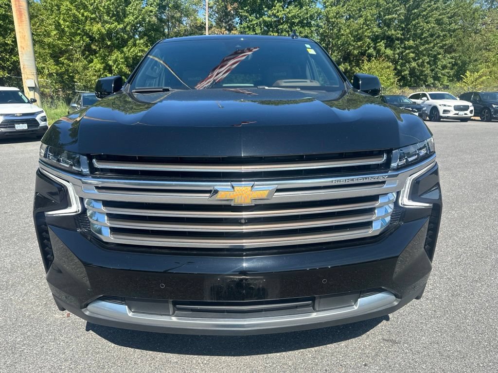 Used 2024 Chevrolet Suburban High Country w/ Advanced Technology Package AWD/4WD image 2