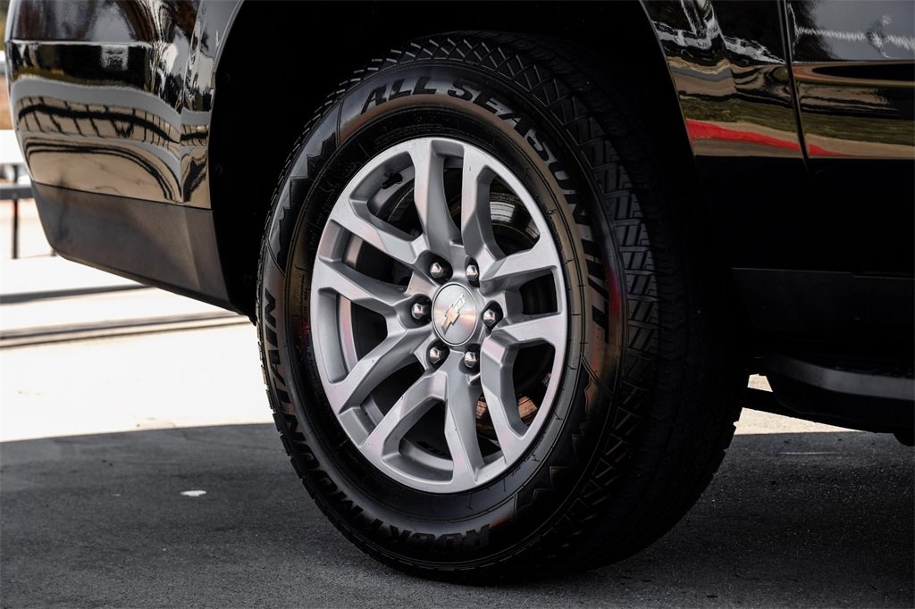 Used 2022 Chevrolet Suburban LT image 60