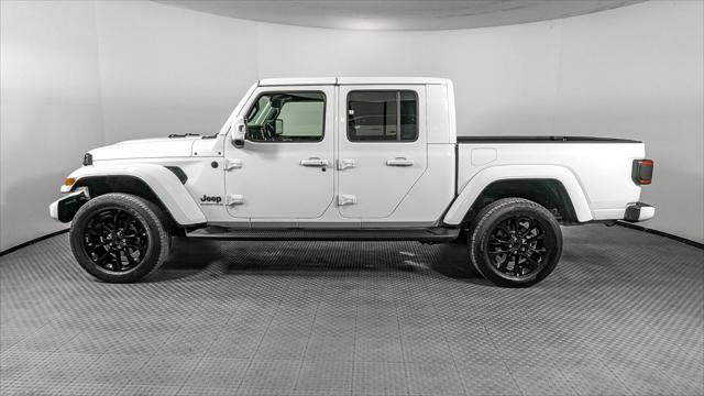 Used 2023 Jeep Gladiator Overland AWD/4WD image 3
