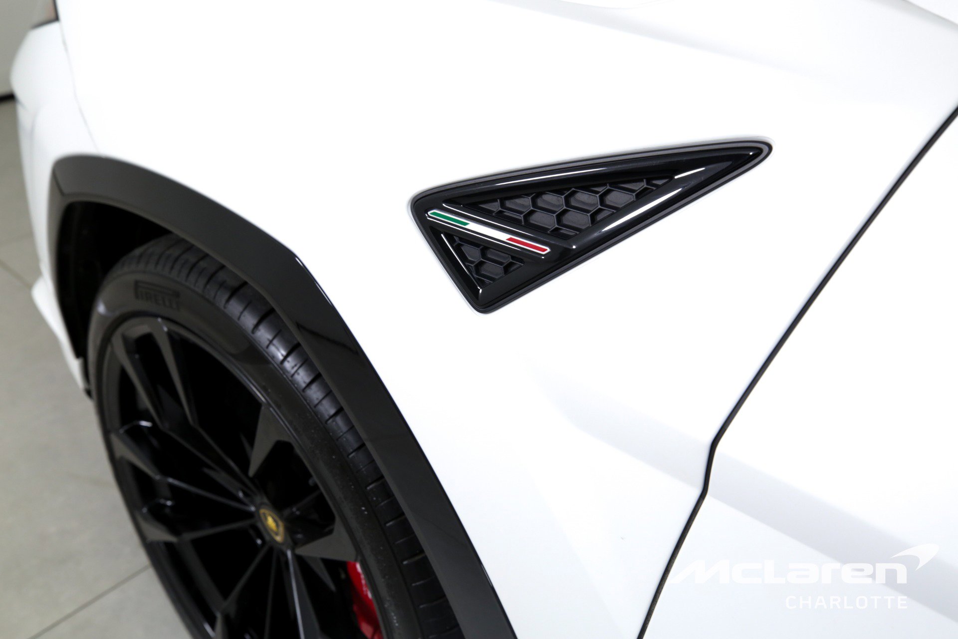 Used 2023 Lamborghini Urus S image 41