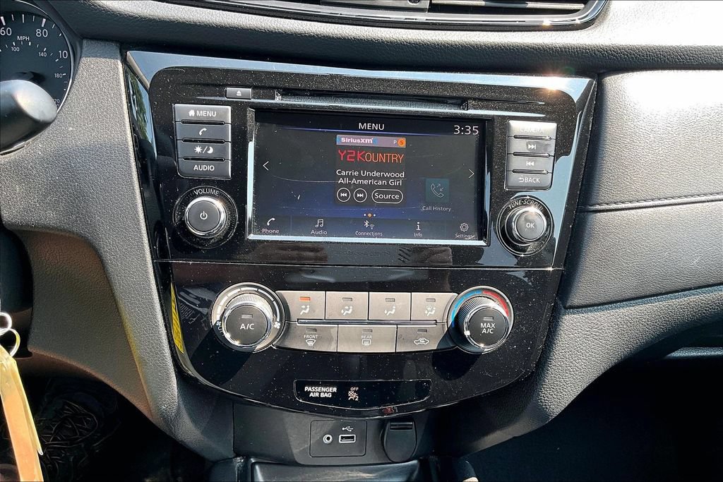 Used 2018 Nissan Rogue S AWD/4WD image 31