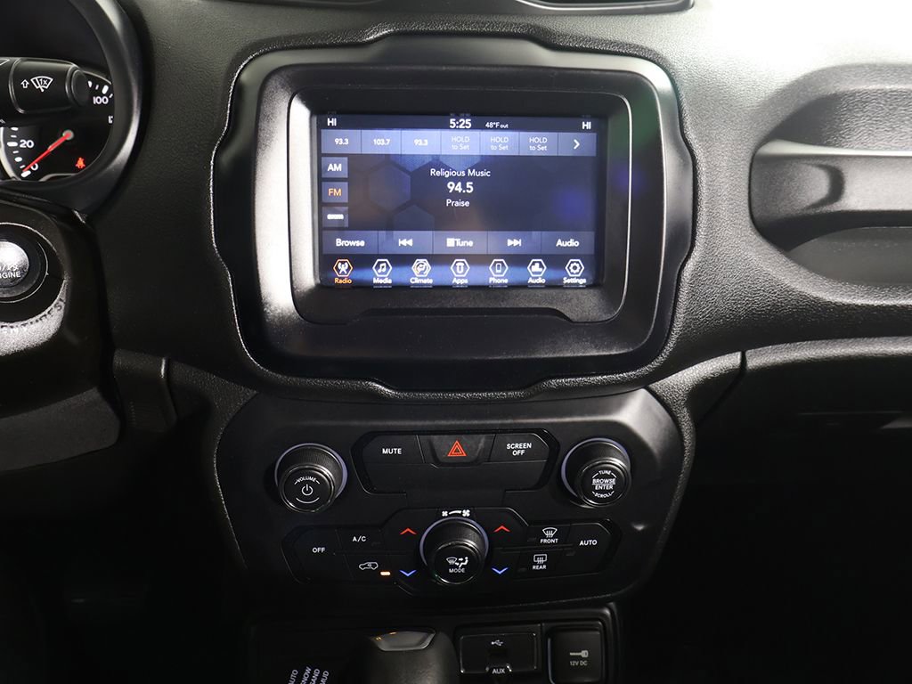Used 2018 Jeep Renegade Latitude image 43