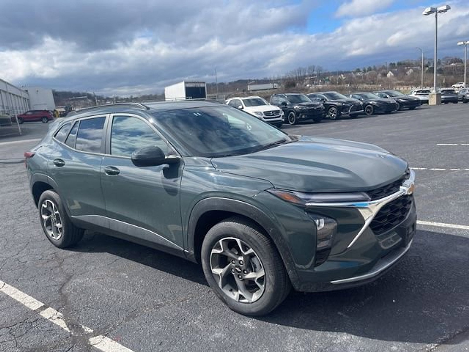 Certified 2025 Chevrolet Trax LT image 3