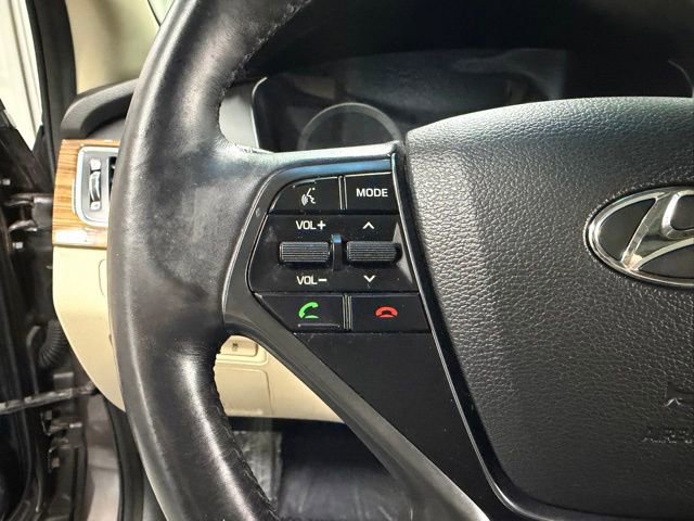 Used 2015 Hyundai Sonata Limited w/ Option Group 06 FWD image 18