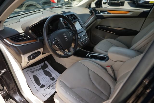 Used 2019 Lincoln MKC Select w/ Select Plus Package FWD image 8