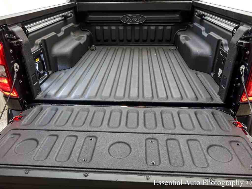 Used 2025 Ford Maverick Lobo AWD/4WD image 28