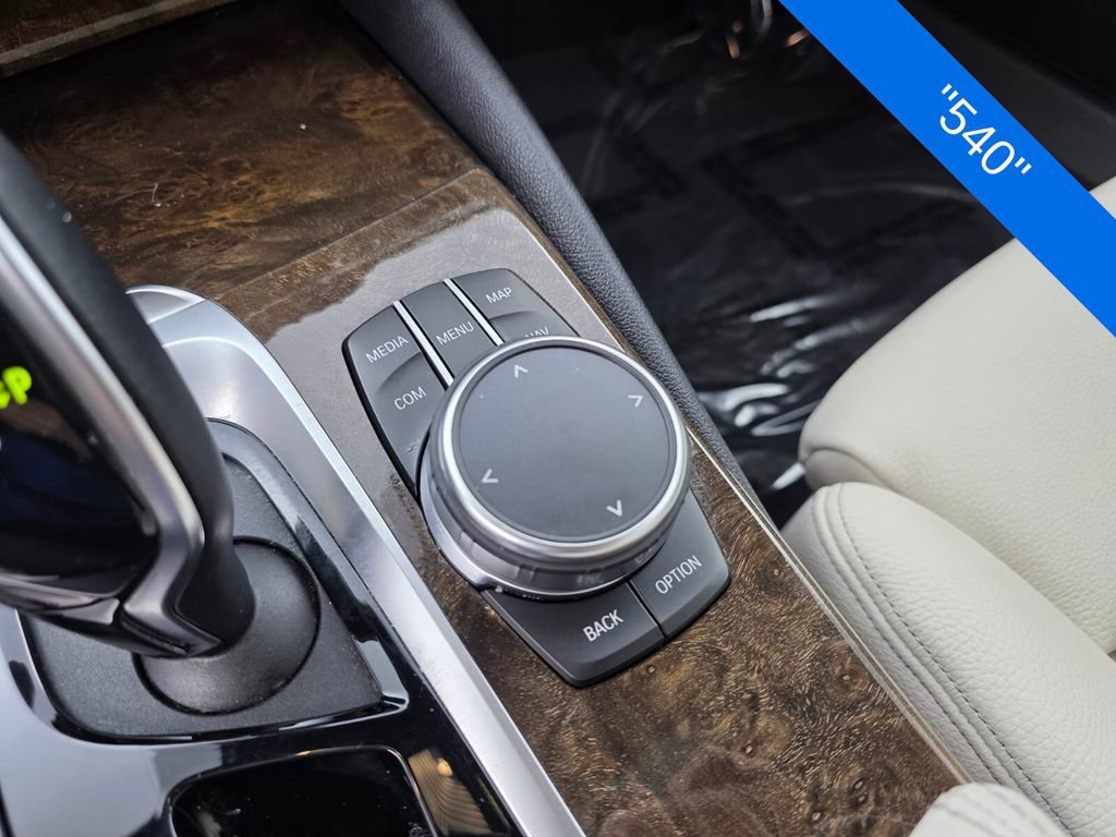 Used 2019 BMW 540i w/ Convenience Package RWD image 25