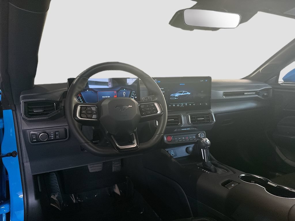 Used 2025 Ford Mustang Coupe RWD image 20