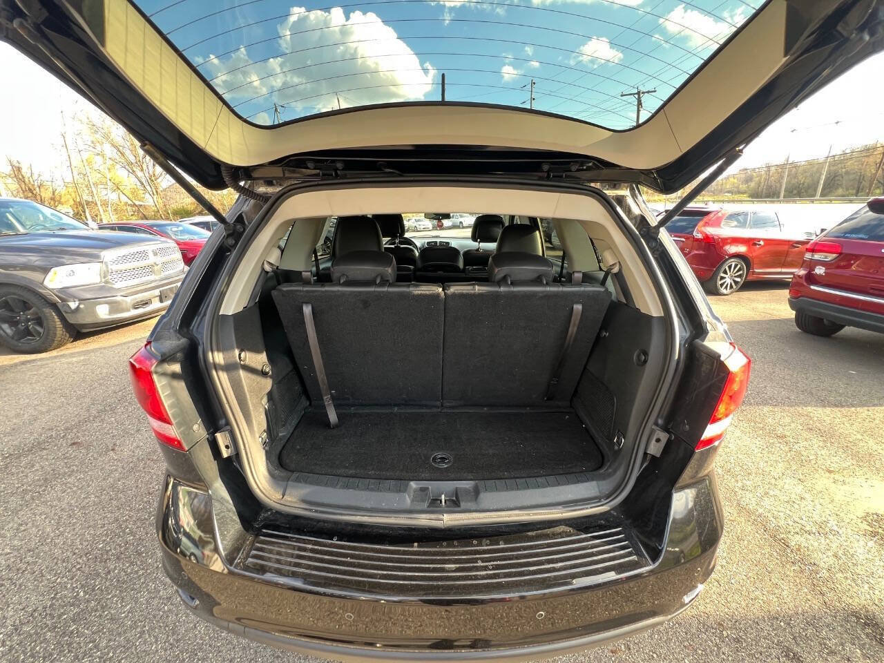 Used 2014 Dodge Journey R/T w/ Flexible Seating Group AWD/4WD image 15
