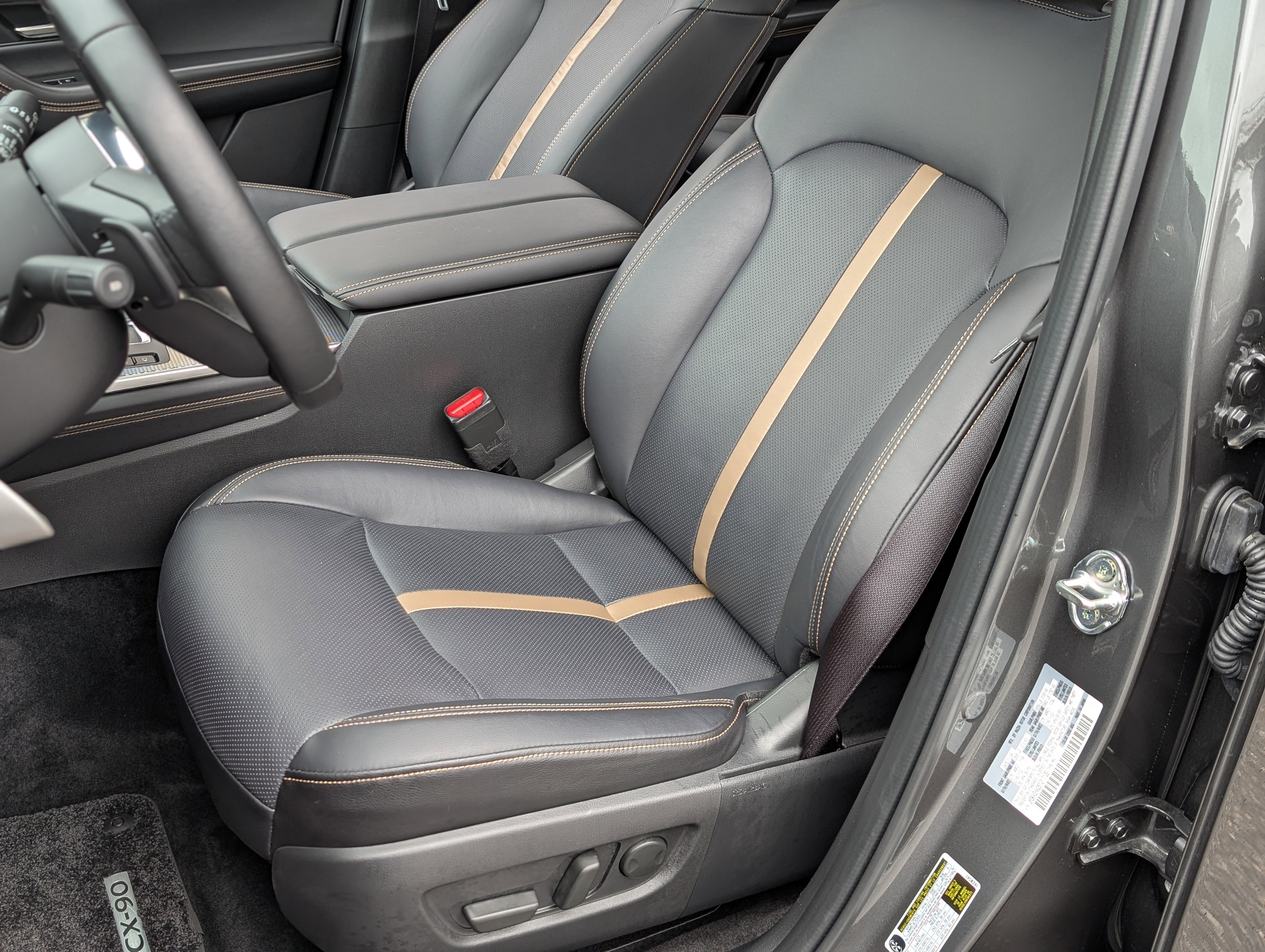 Used 2025 MAZDA CX-90 Plug-In Hybrid w/ Premium Plus image 17