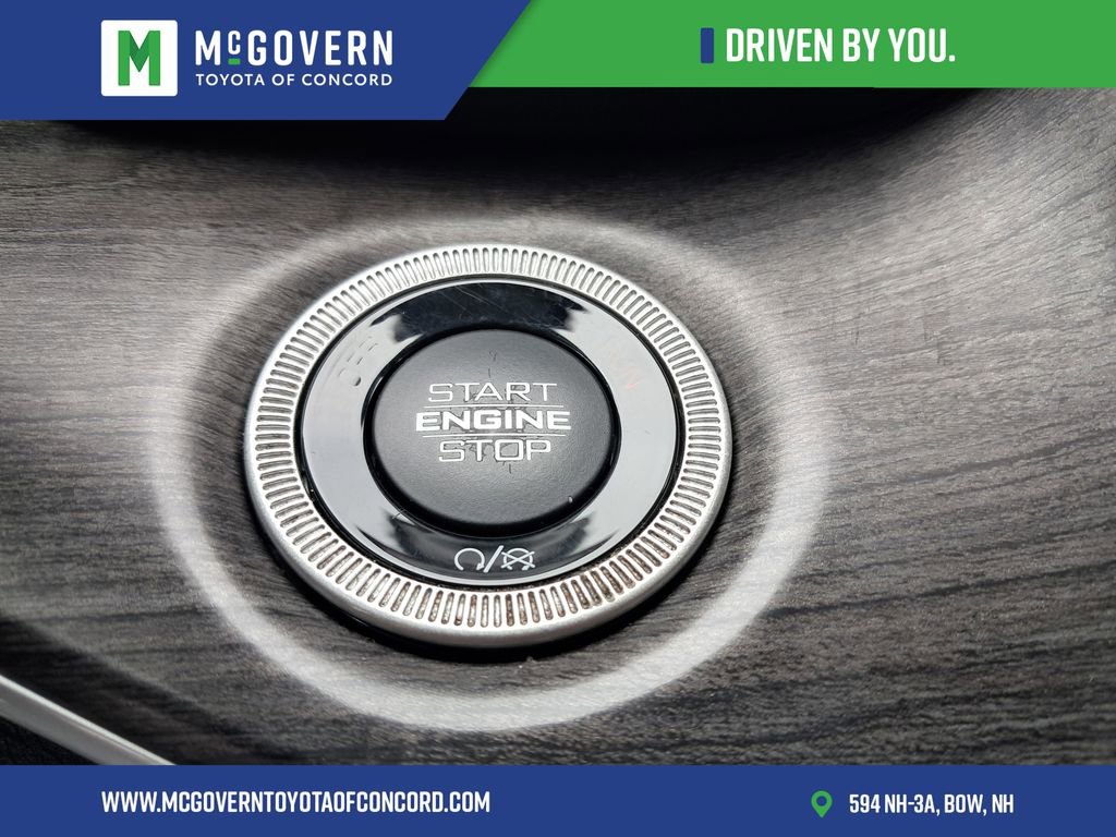 Used 2021 Jeep Grand Cherokee L Limited AWD/4WD image 28