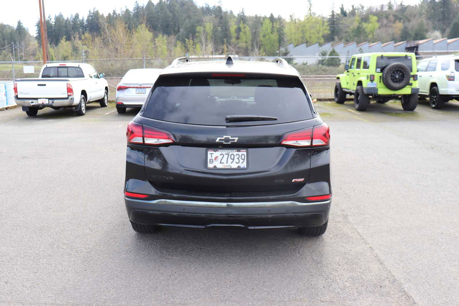 Used 2022 Chevrolet Equinox RS w/ RS Leather Package image 6