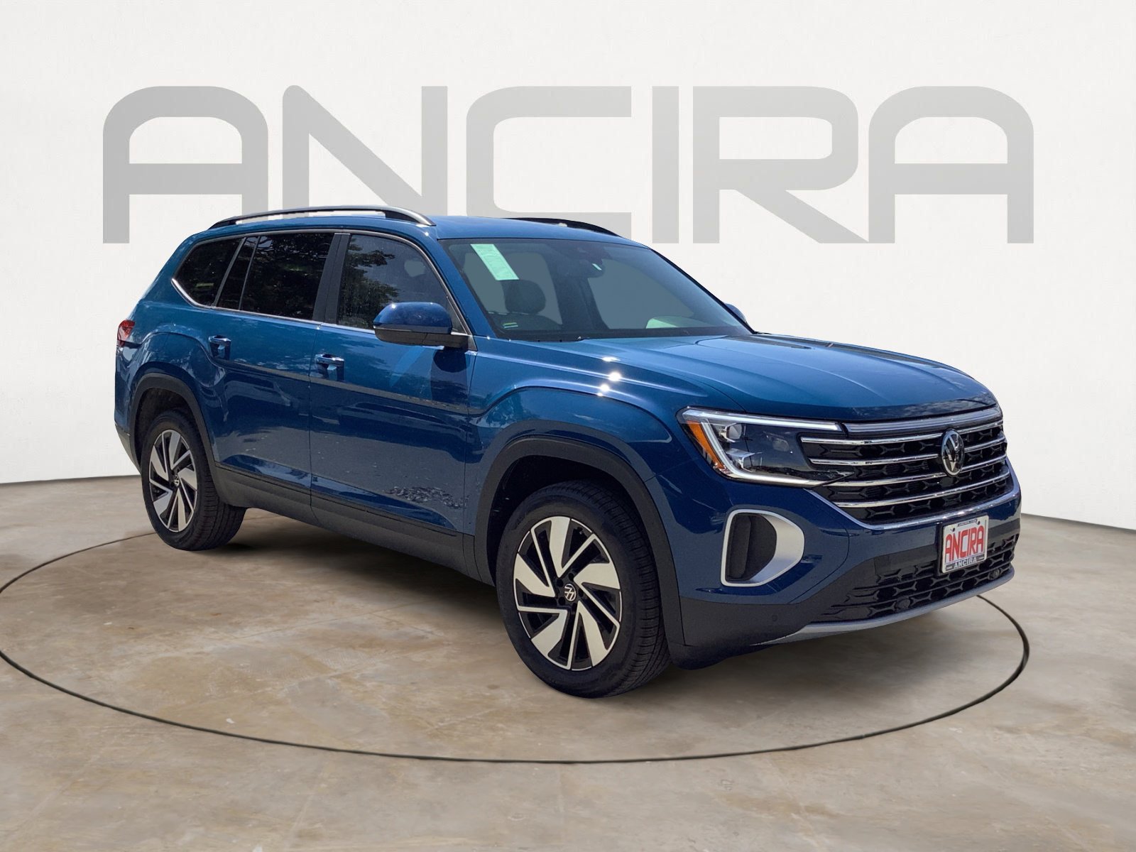 New 2025 Volkswagen Atlas SE image 2