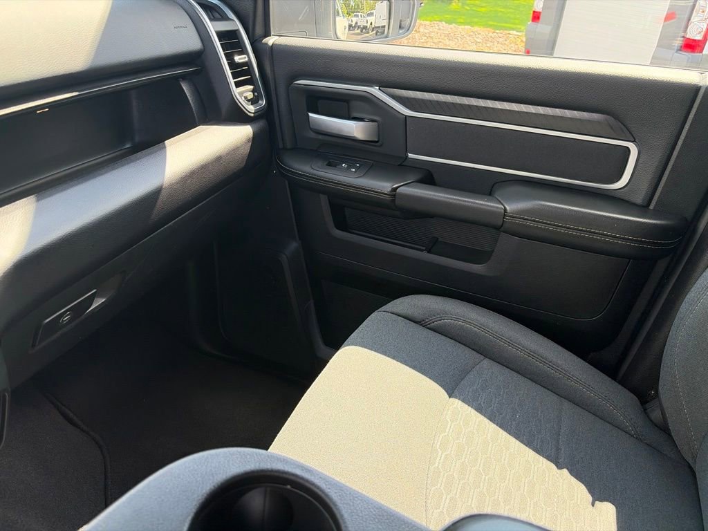 Certified 2025 RAM 2500 Big Horn AWD/4WD image 27