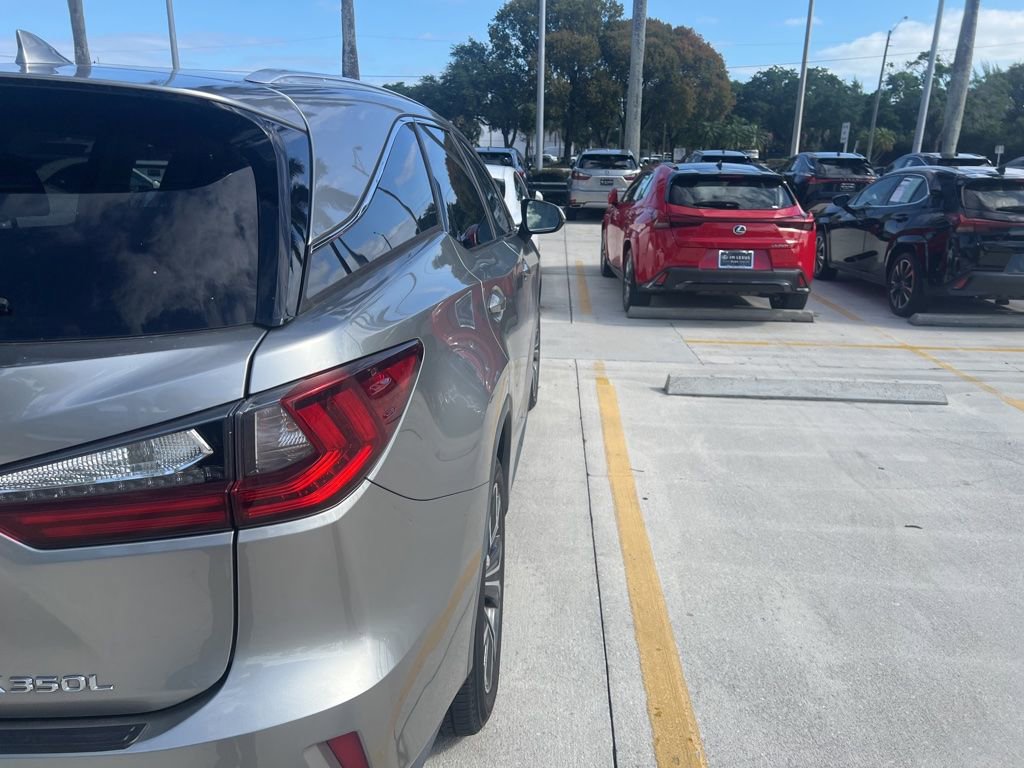 Certified 2020 Lexus RX 350L FWD w/ Premium Package image 11