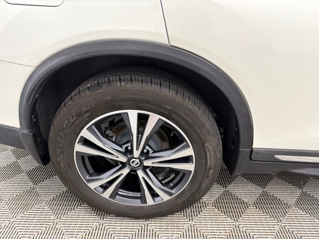 Used 2017 Nissan Rogue SL w/ SL Premium Package FWD image 19