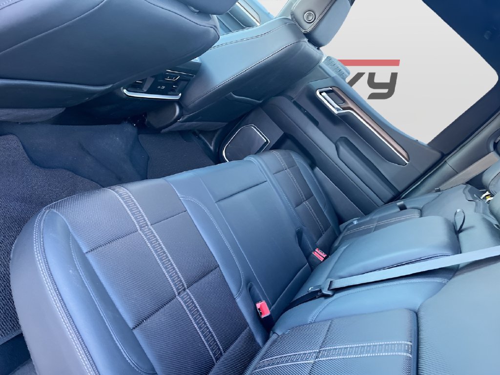 Used 2024 Chevrolet Silverado 1500 High Country AWD/4WD image 25