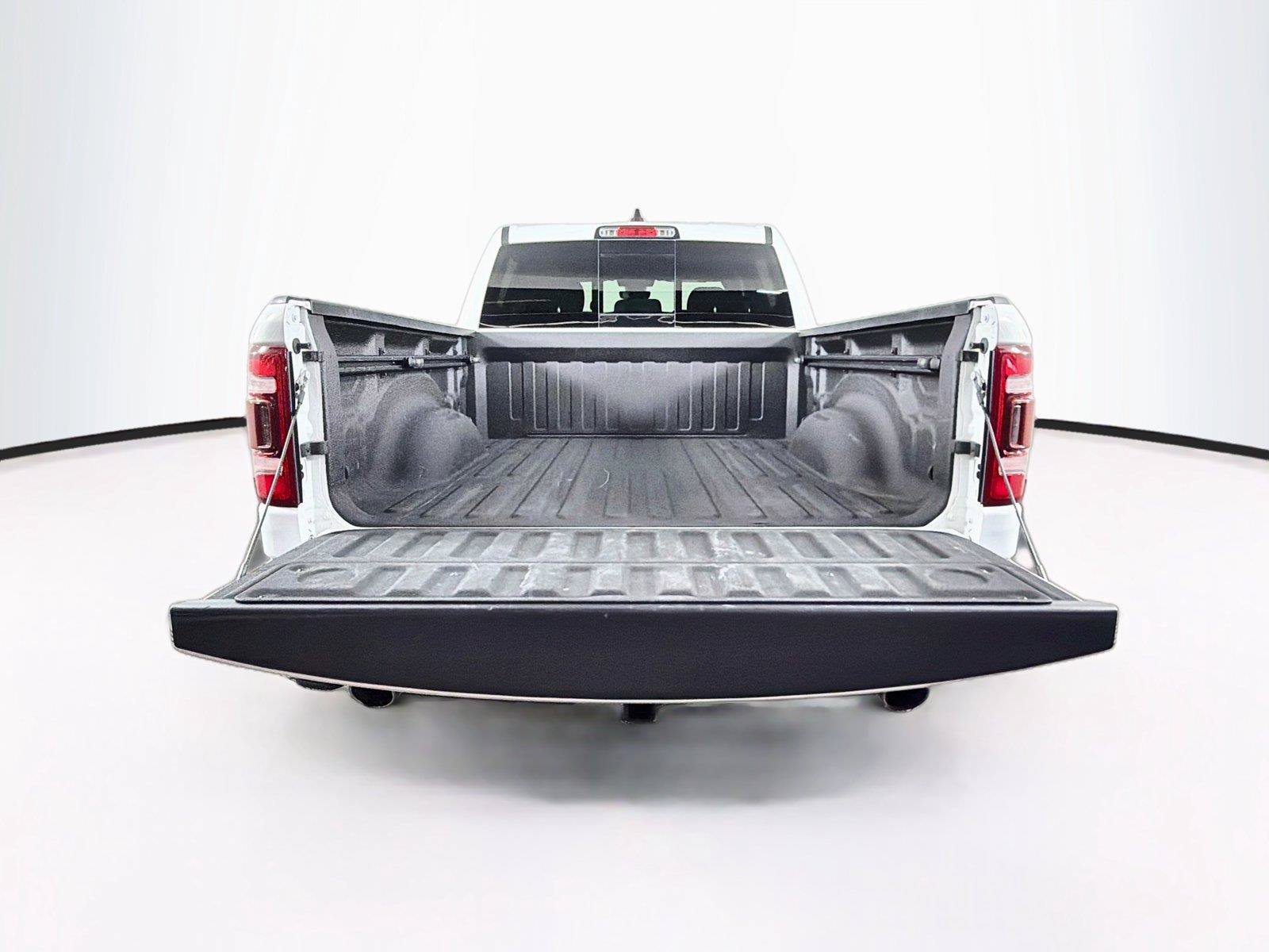 Used 2023 RAM 1500 Big Horn AWD/4WD image 14