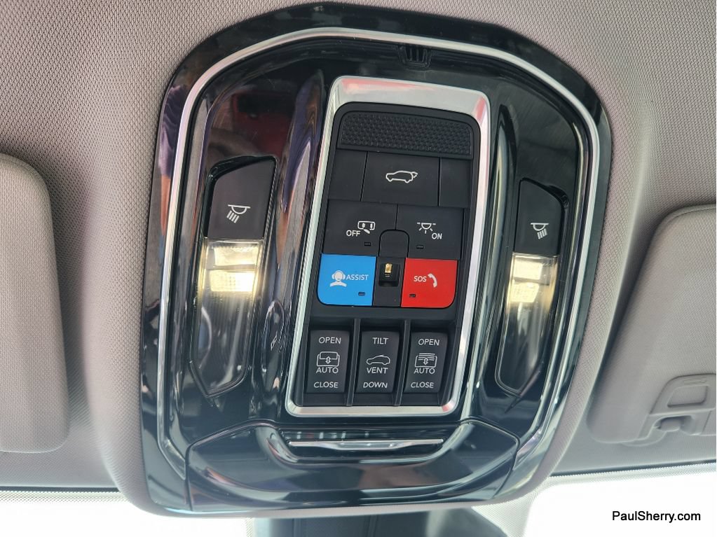 Used 2021 Jeep Grand Cherokee L Overland w/ Luxury Tech Group IV AWD/4WD image 40