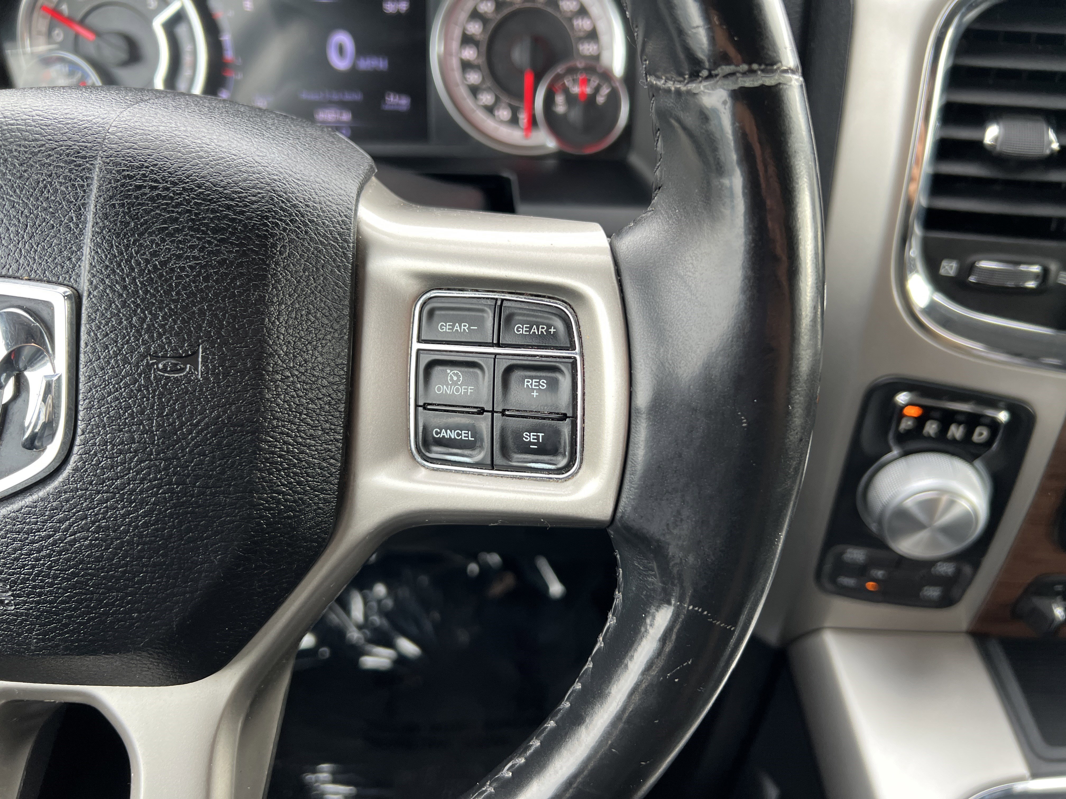 Used 2016 RAM 1500 Laramie image 28