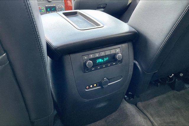 Used 2013 Chevrolet Suburban LT w/ Luxury Package image 10