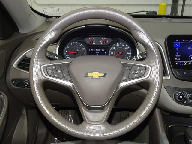 Used 2022 Chevrolet Malibu LT image 24