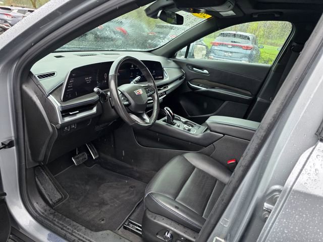 Used 2024 Cadillac XT4 Sport AWD/4WD image 15