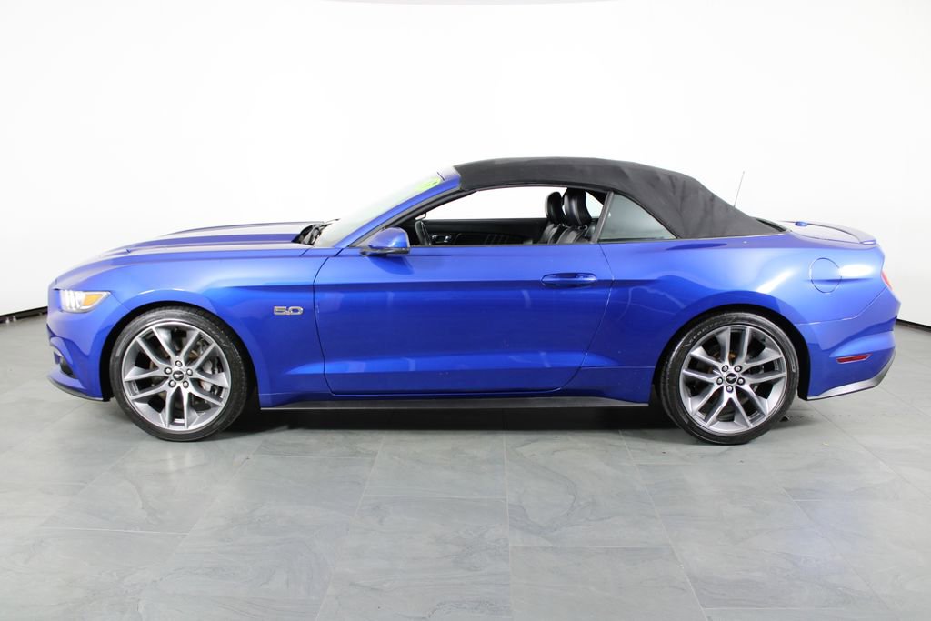 Used 2017 Ford Mustang GT Premium RWD image 9