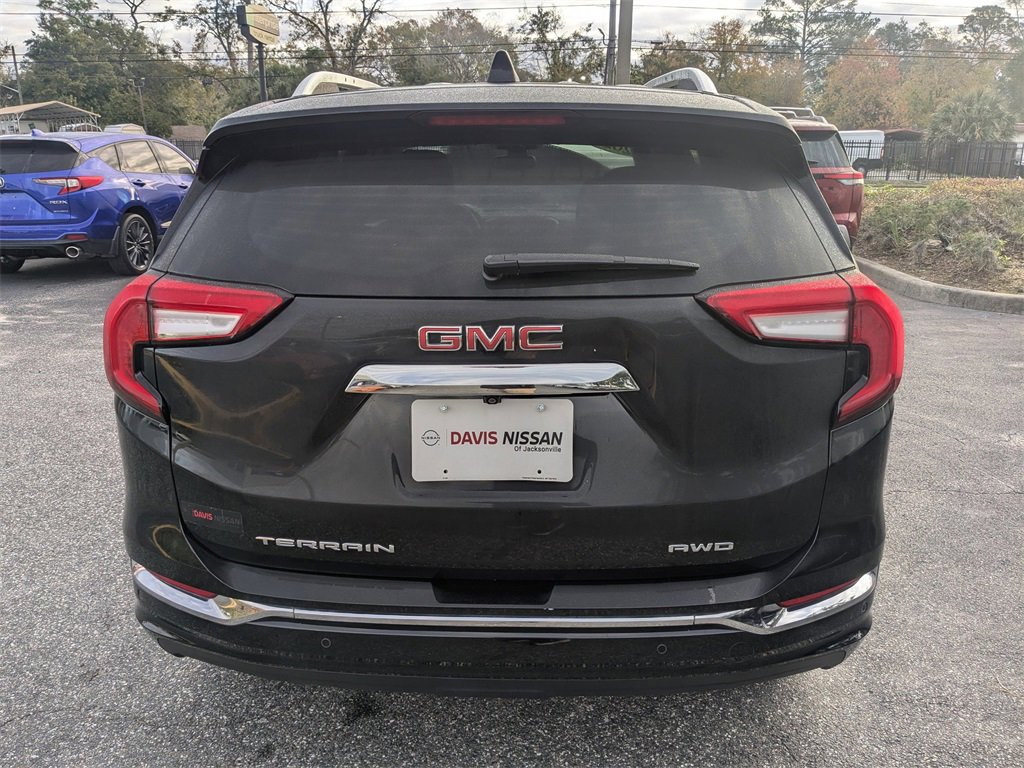 Used 2023 GMC Terrain Denali image 5