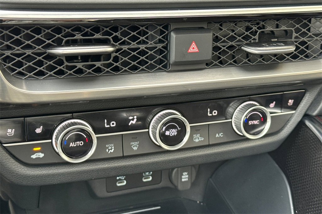 Certified 2025 Acura ADX A-Spec image 25