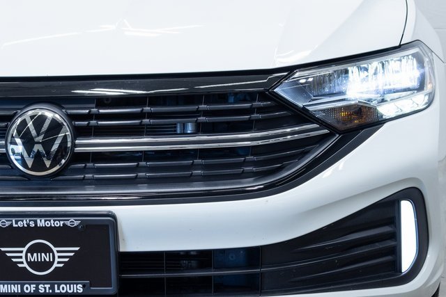 Used 2024 Volkswagen Jetta Sport image 7