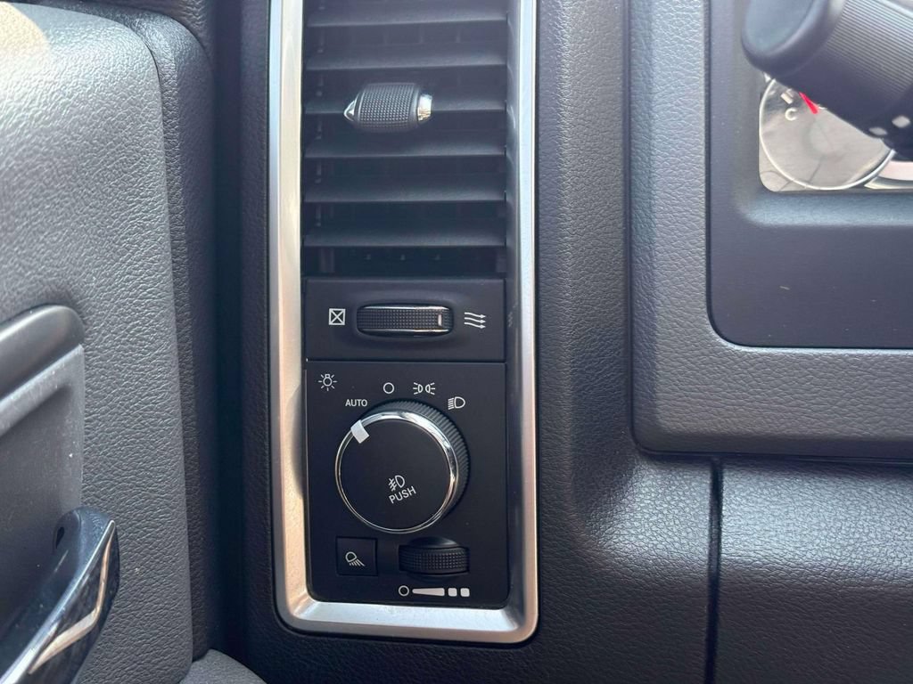 Used 2016 RAM 1500 Big Horn AWD/4WD image 20