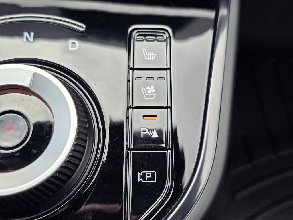 Used 2024 Kia Niro Wave w/ Wave Preserve Package image 34