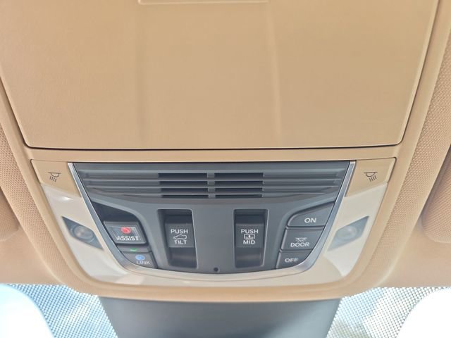 Used 2022 Acura MDX SH-AWD w/ Advance Package image 34