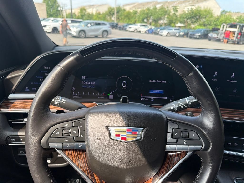 Certified 2023 Cadillac Escalade Premium Luxury w/ Performance Package AWD/4WD image 5
