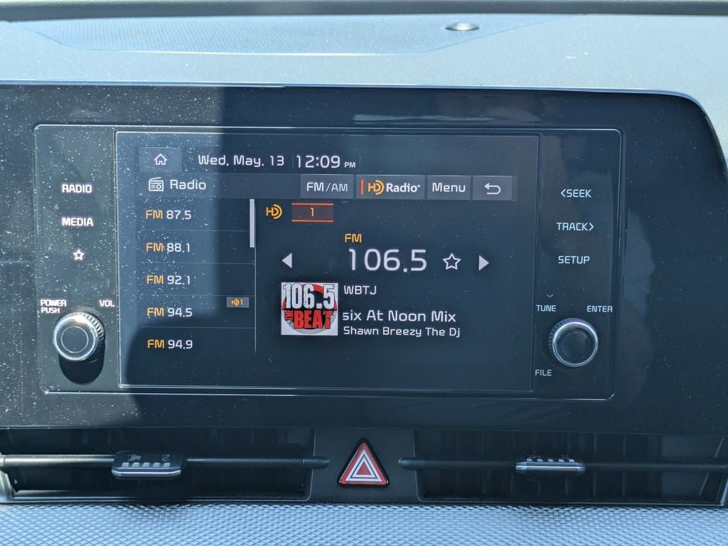Used 2025 Kia Sportage LX FWD image 18